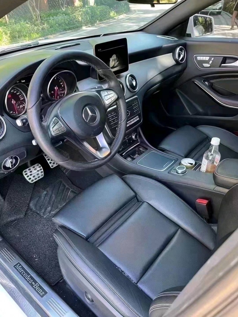 青岛18年奔驰CLA6