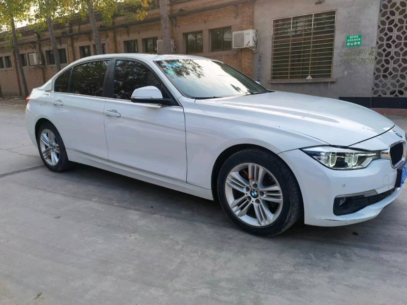 保定17年宝马3系3