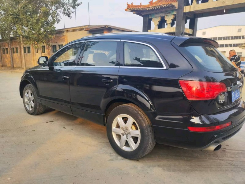 保定13年奥迪Q74