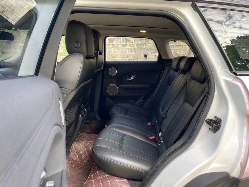 济宁16年路虎极光7