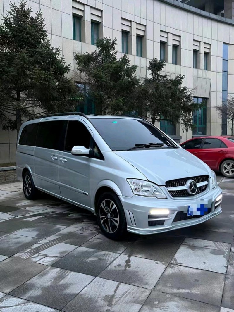 枣庄10年奔驰唯雅诺2