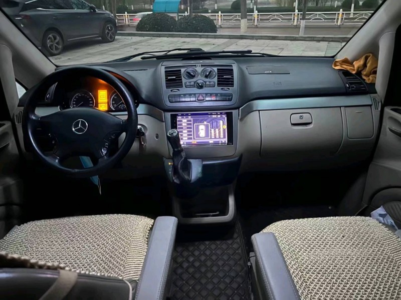 枣庄10年奔驰唯雅诺6