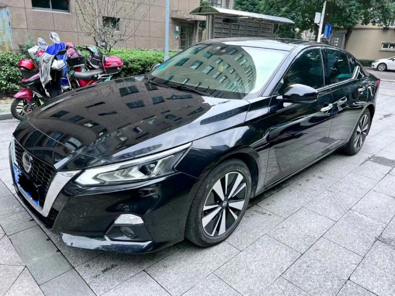 嘉兴20年日产天籁8
