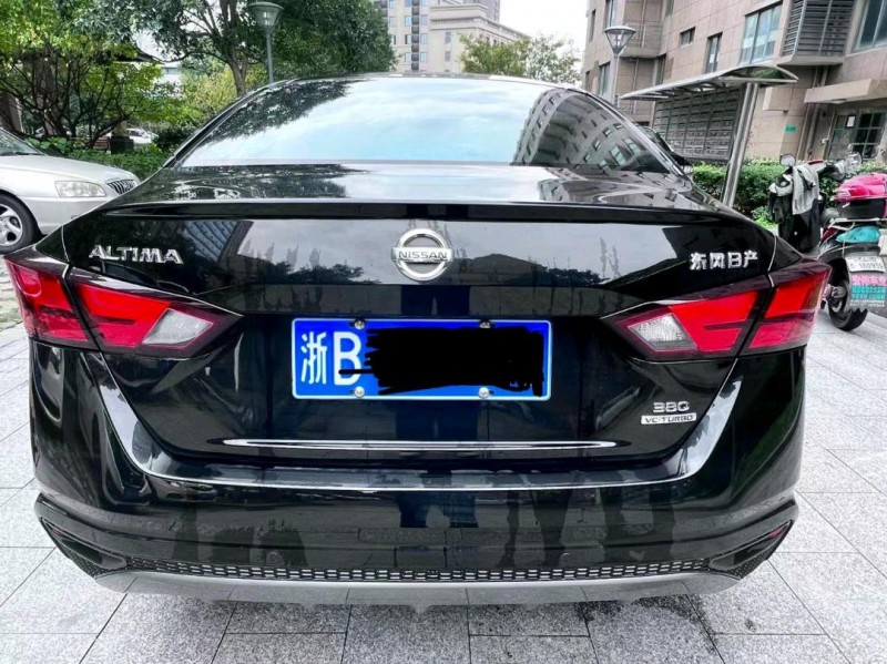 嘉兴20年日产天籁6