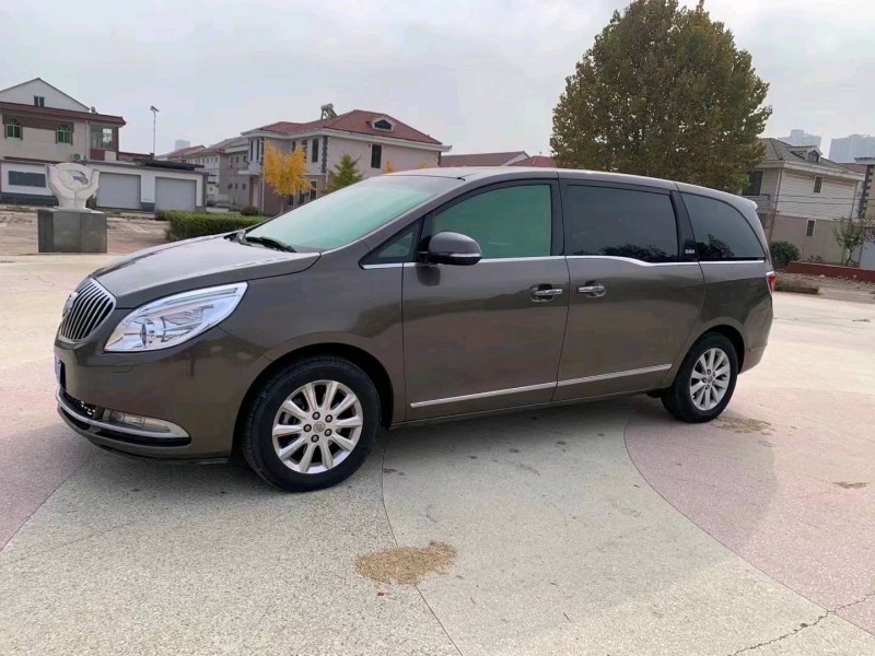 常州12年别克GL86