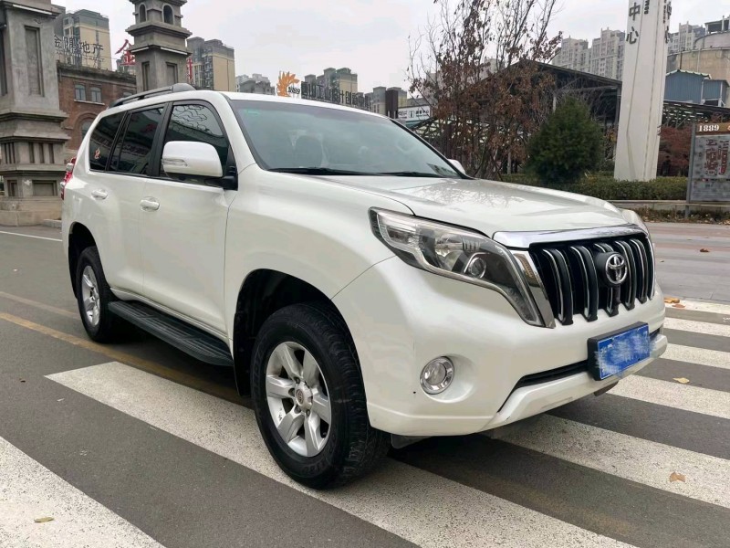 邯郸16年丰田普拉多9