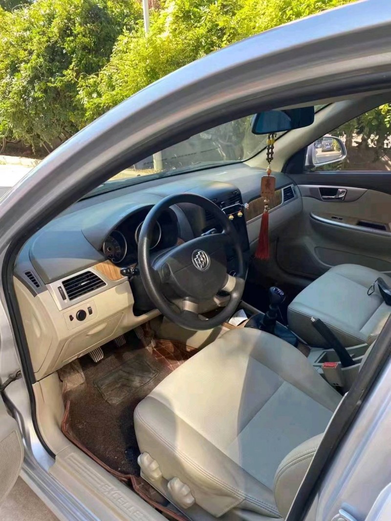 邯郸16年别克凯越1