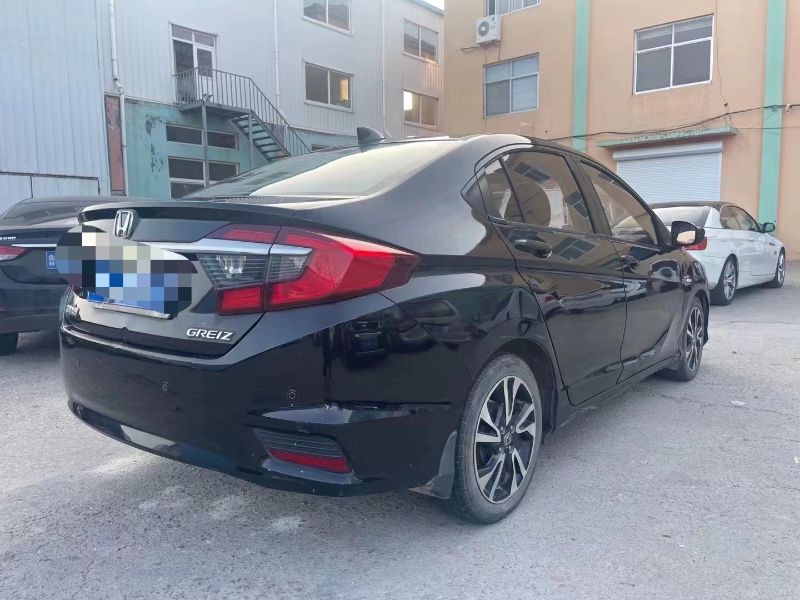 青岛16年本田哥瑞5