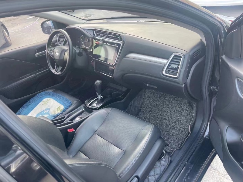 青岛16年本田哥瑞9