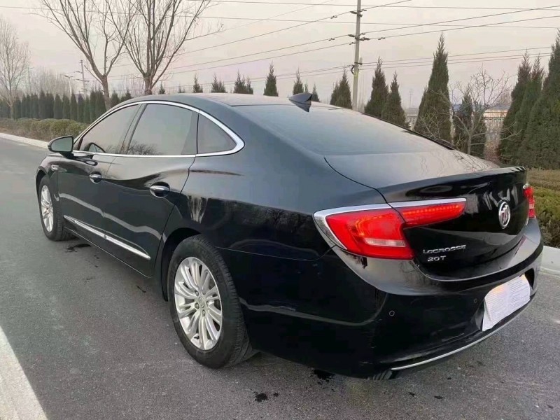 枣庄17年别克君越3