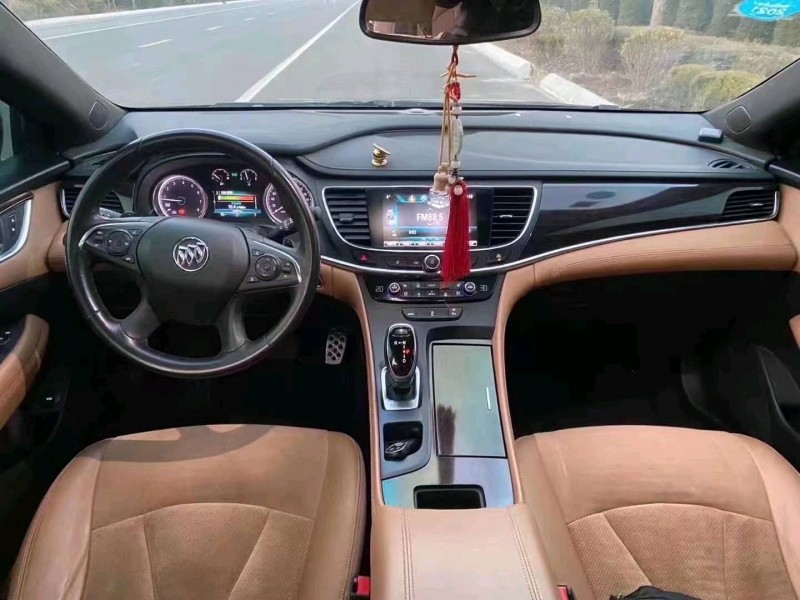 枣庄17年别克君越4