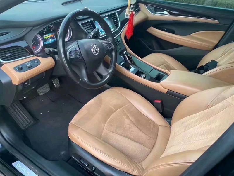 枣庄17年别克君越7