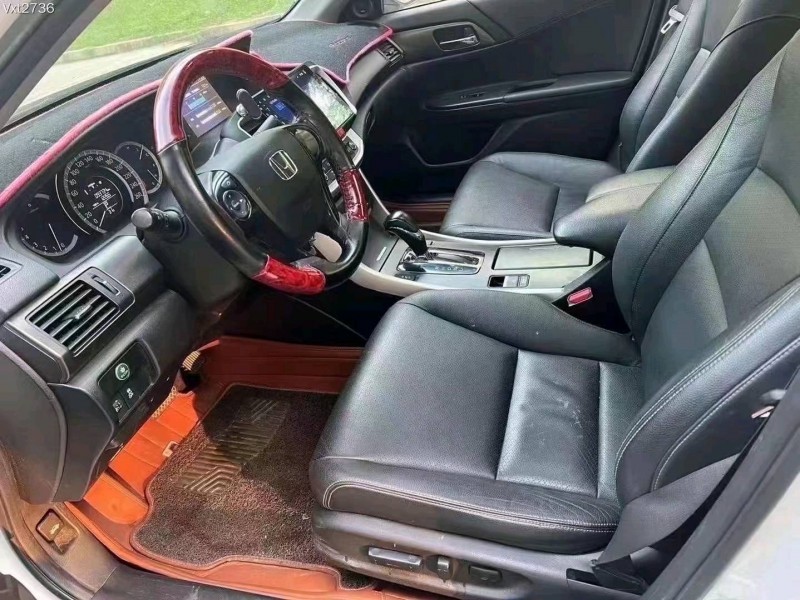 广州15年本田雅阁5