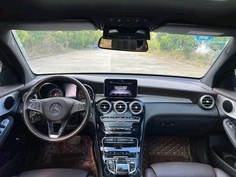 盐城19年奔驰GLC5