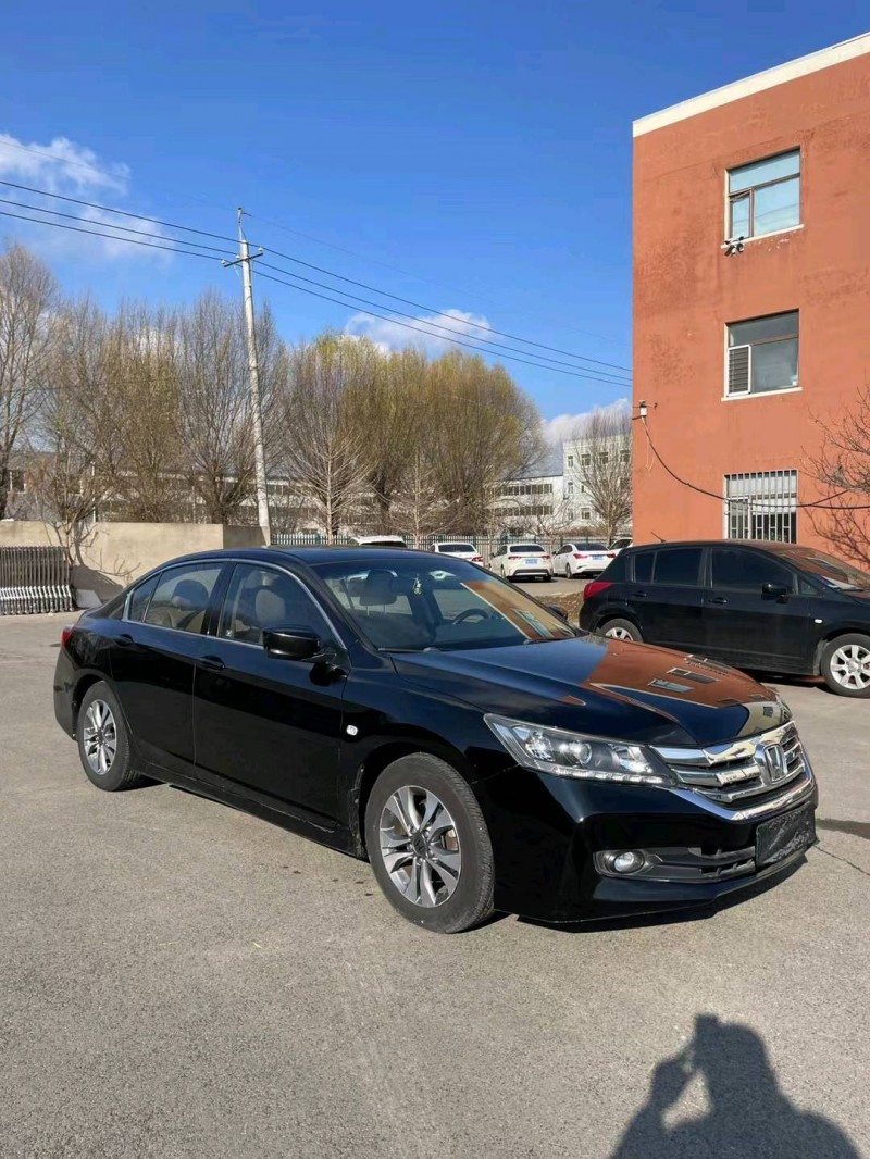 沈阳14年本田雅阁3