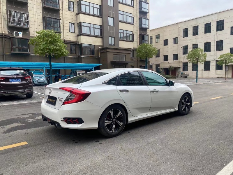 徐州16年本田思域8