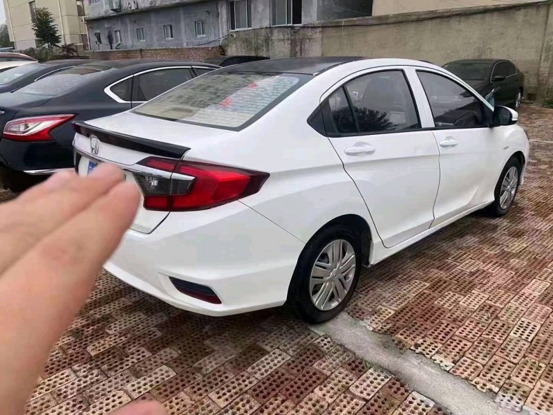 北京16年本田哥瑞4