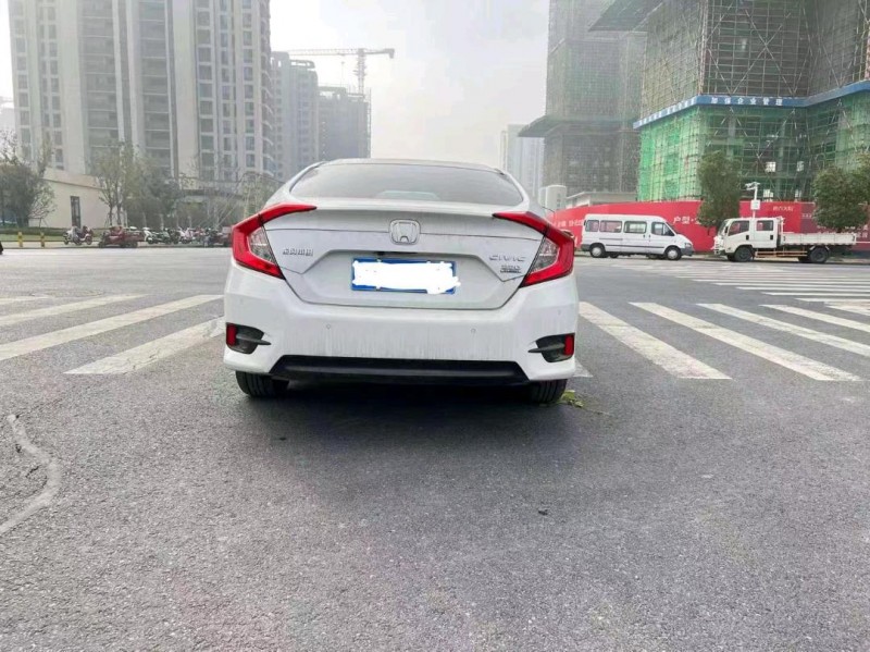 武汉20年本田思域4
