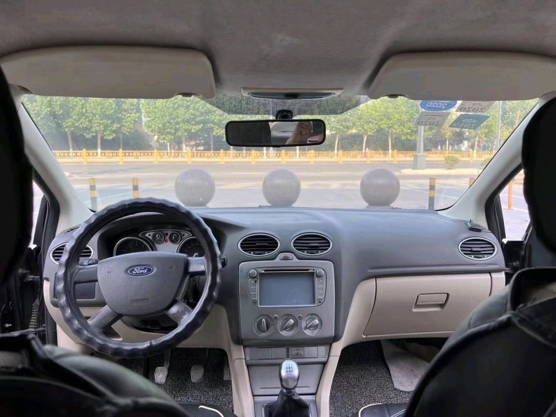 枣庄09年福特福克斯6