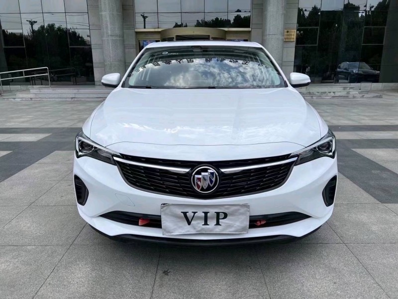 枣庄22年别克威朗9