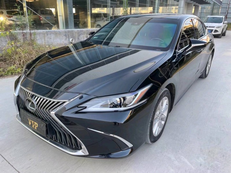 济宁18年雷克萨斯ES2