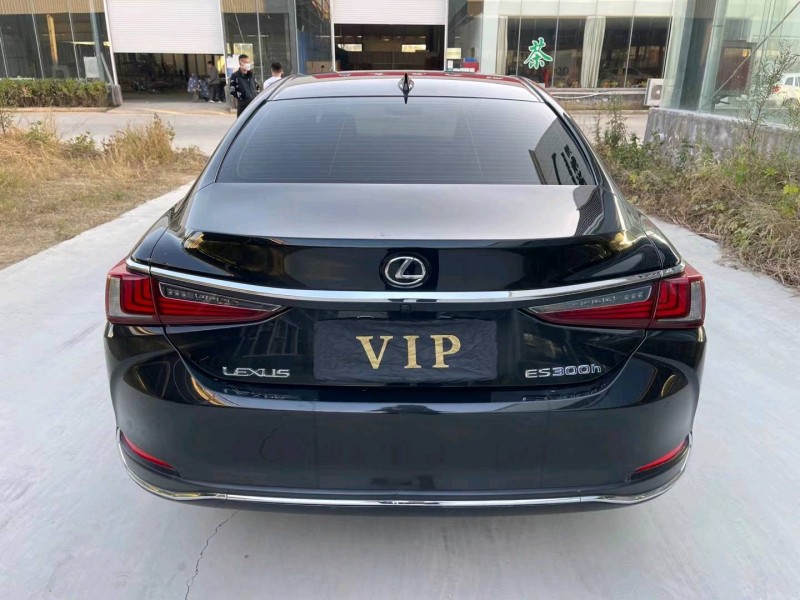 济宁18年雷克萨斯ES9