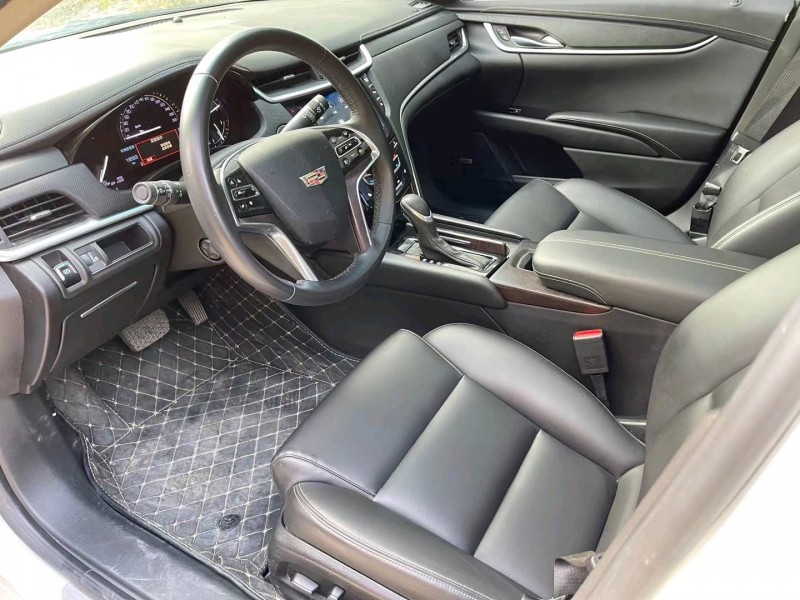 济宁19年凯迪拉克XTS5