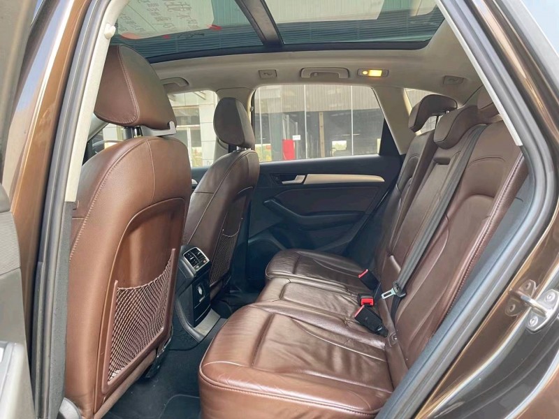 济宁15年奥迪Q54