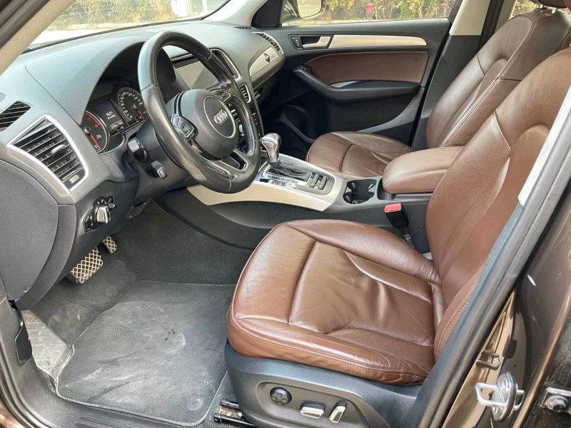 济宁15年奥迪Q56