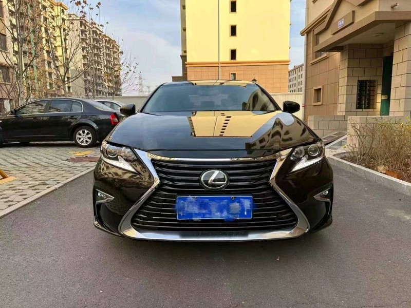 邯郸17年雷克萨斯ES9