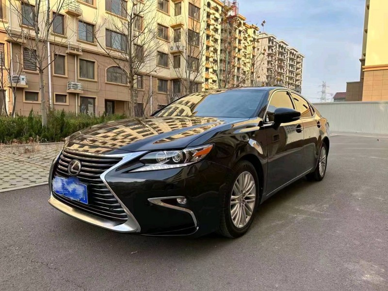 邯郸17年雷克萨斯ES1