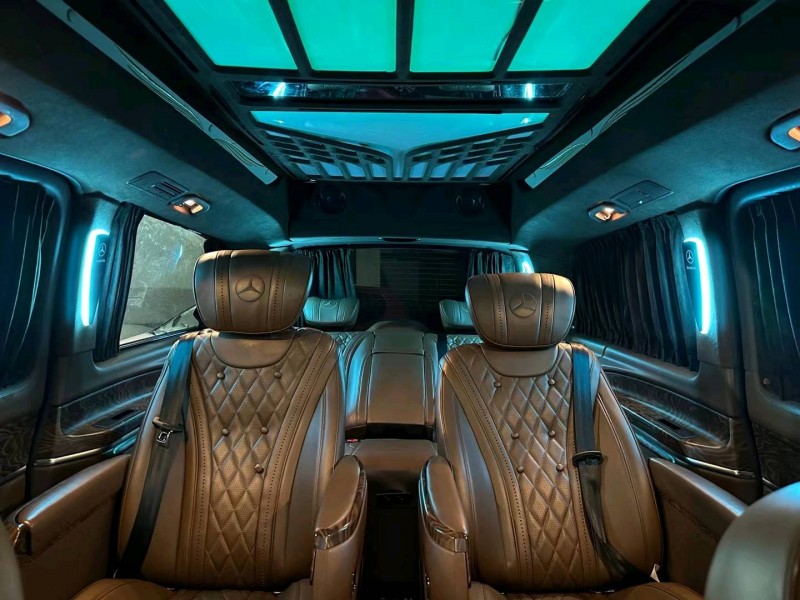 盐城19年奔驰威霆5