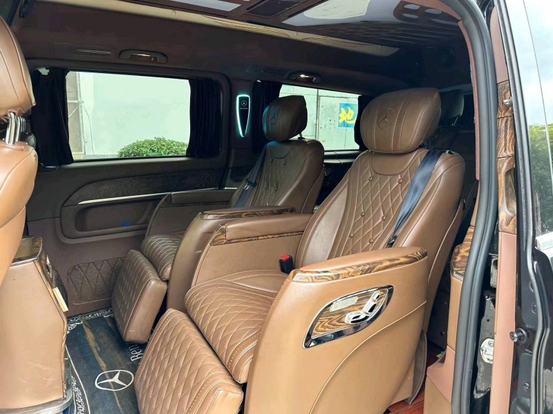 盐城19年奔驰威霆6