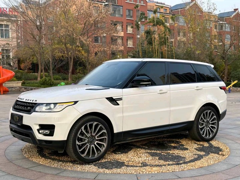 青岛15年路虎揽胜运动2