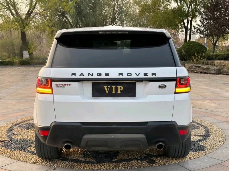 青岛15年路虎揽胜运动9