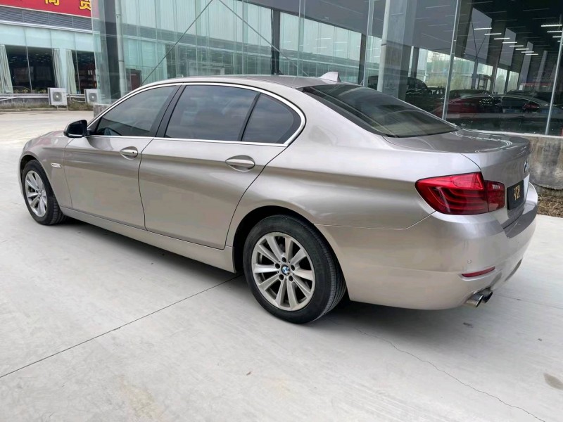 济宁15年宝马5系9
