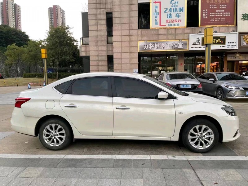 广州20年日产轩逸4