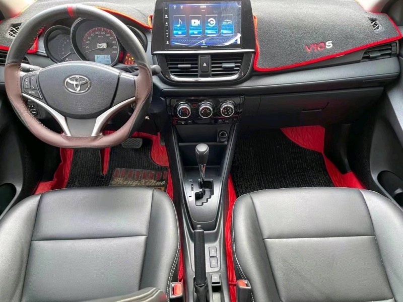 济宁22年丰田威驰5