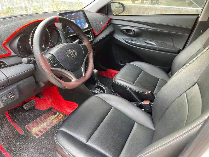 济宁22年丰田威驰6