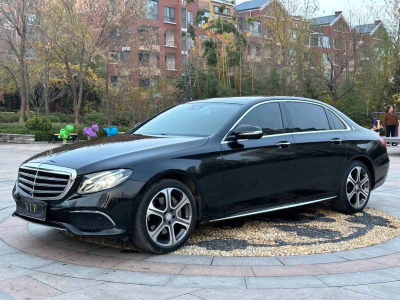 青岛16年奔驰E8