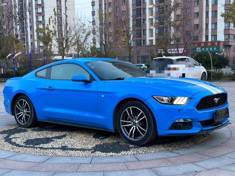 青岛17年福特野马6