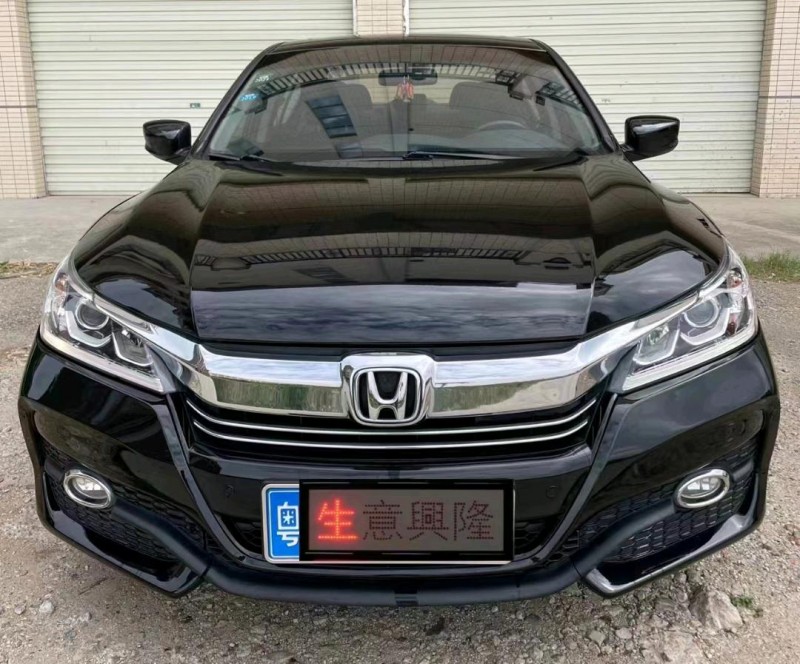 广州17年本田雅阁1