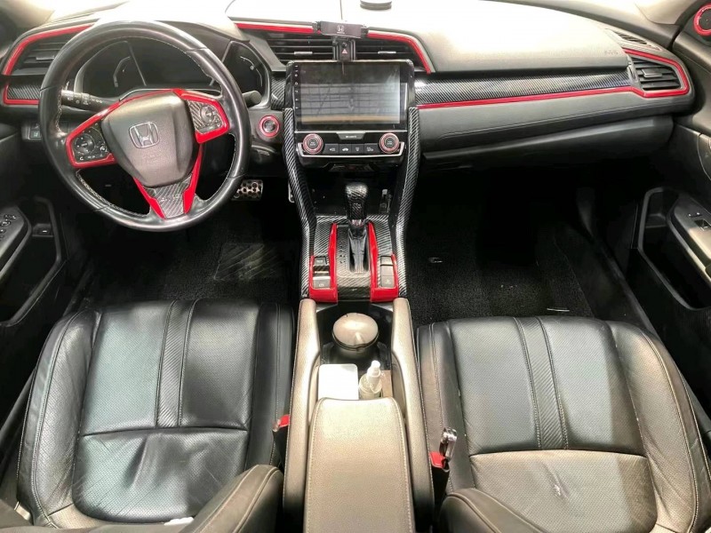 济宁17年本田思域5