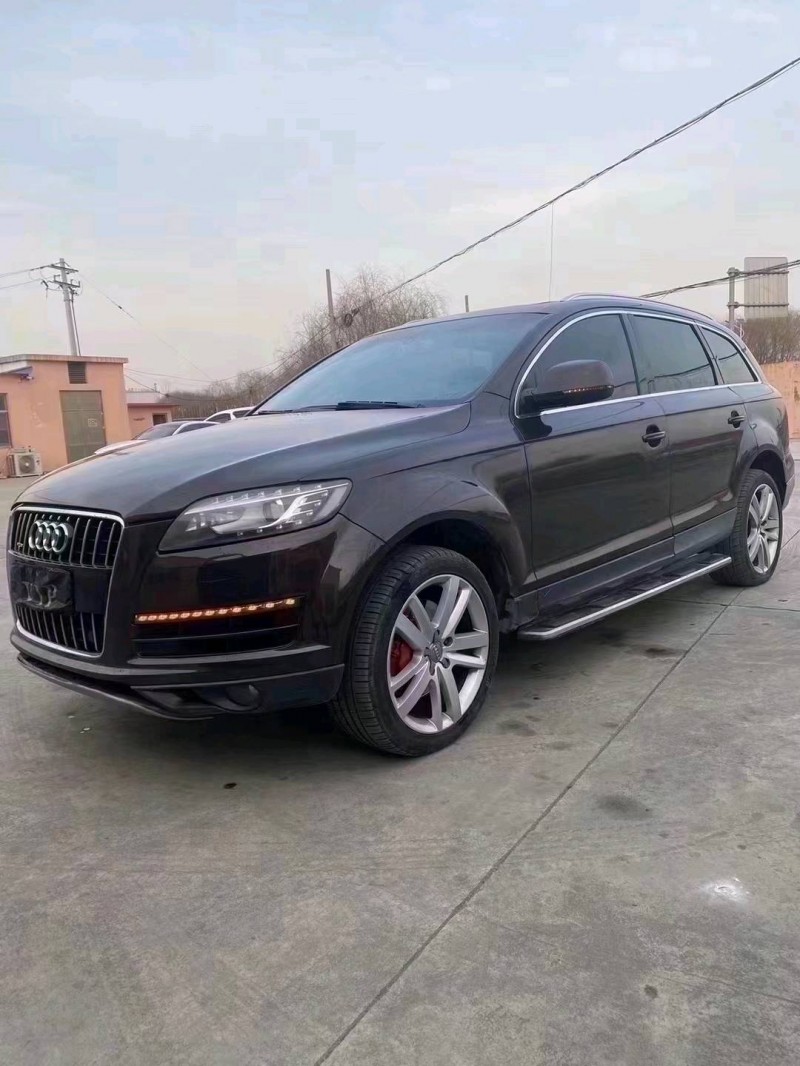 济宁13年奥迪Q77