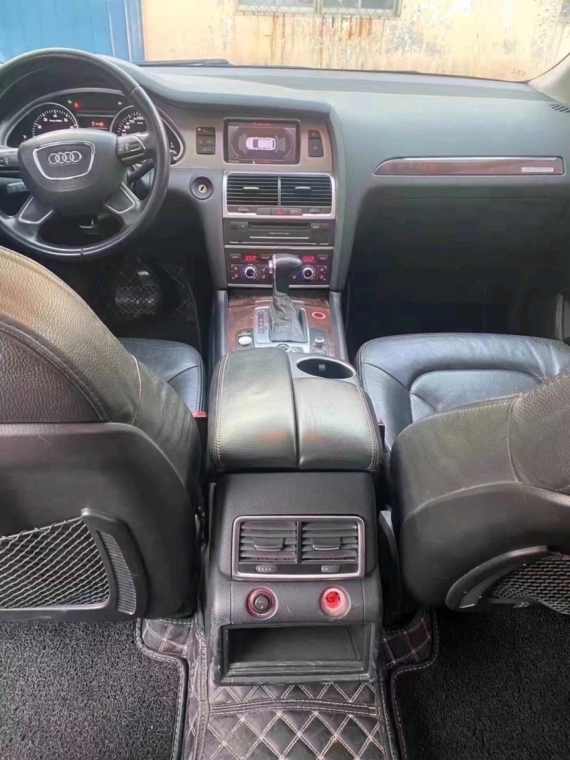 济宁13年奥迪Q72