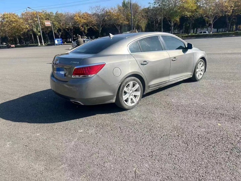 枣庄13年别克君越4