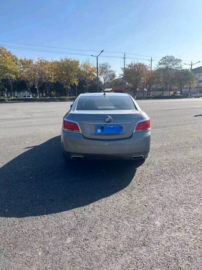 枣庄13年别克君越3