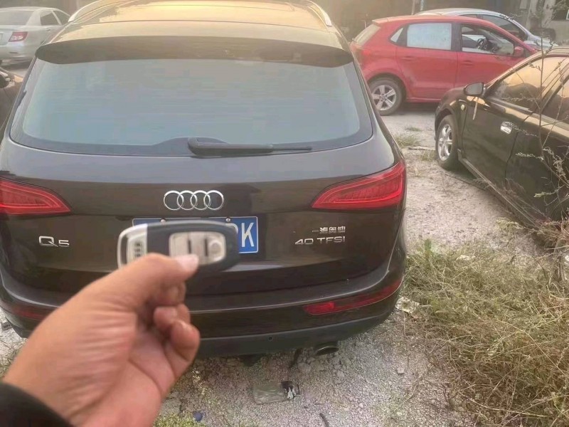 济宁14年奥迪Q58