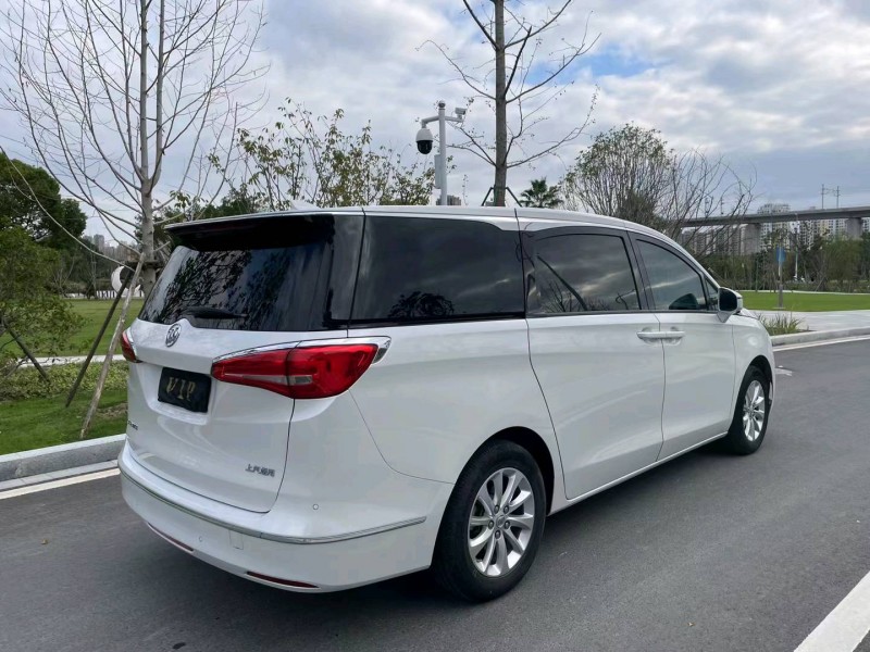 嘉兴20年别克GL85