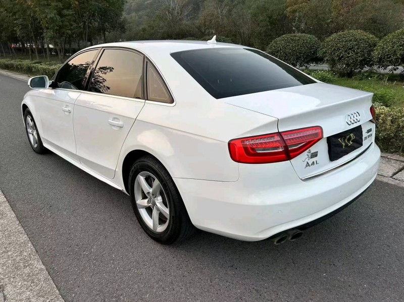 嘉兴15年奥迪A4L7